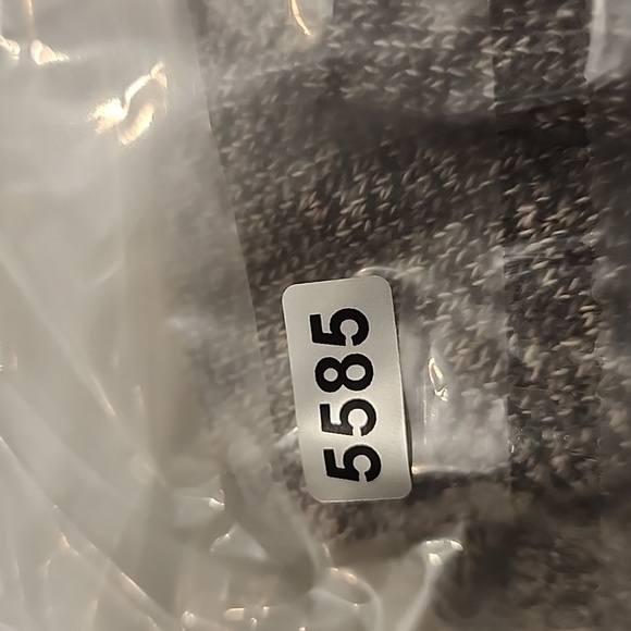 LOGO By Lori Goldstein  Crew Neck  Sweater Size M - Picture 12 of 12